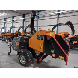 Forst ST6P 37KM rok prod. 2019, 283mtg Marka Redwood Global przyczepa lekka specjalna ,przeznaczenie rębak, s/n SA9ST6P000028359