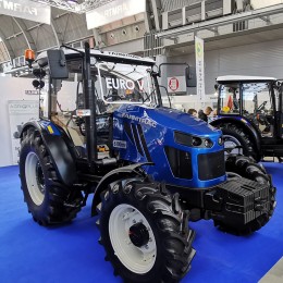 Ciągnik rolniczy Farmtrac 6100 DT V 12X12, rok prod. 2023, nr seryjny ............. ogumienie rolnicze